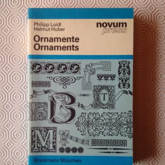 Ornamente Ornaments
