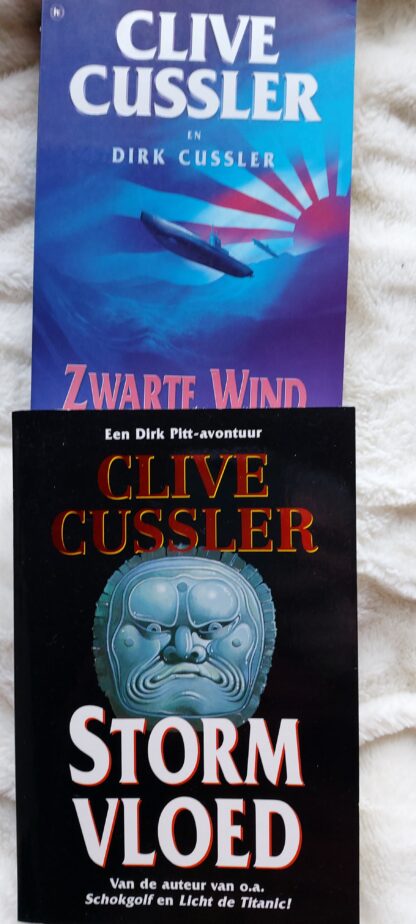 Stormvloed/Zwarte Wind. Beide een Dirk Pitt-avontuur