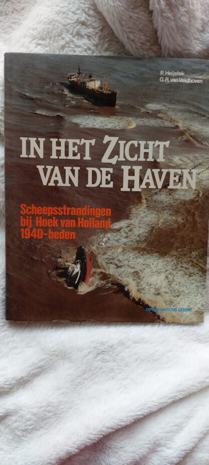 In het zicht van de haven
