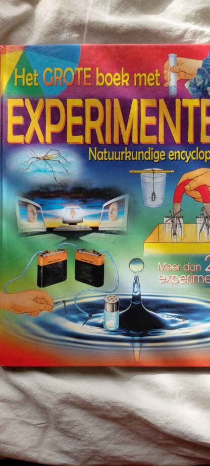 Het grote boek met experimenten
